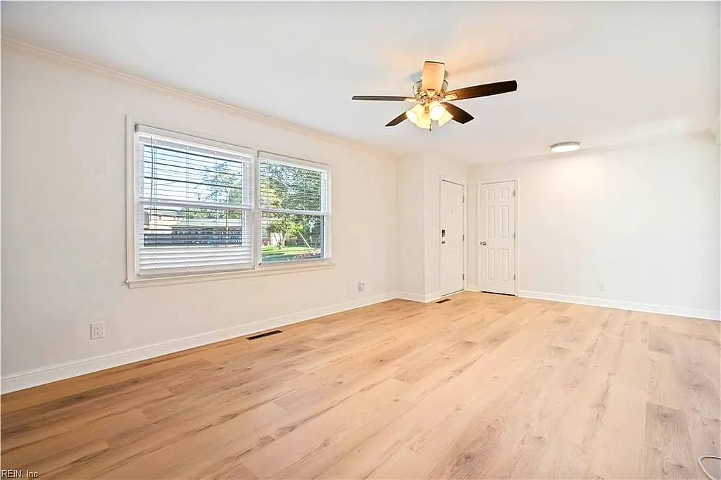 361 King Christian Cir, Virginia Beach — photo