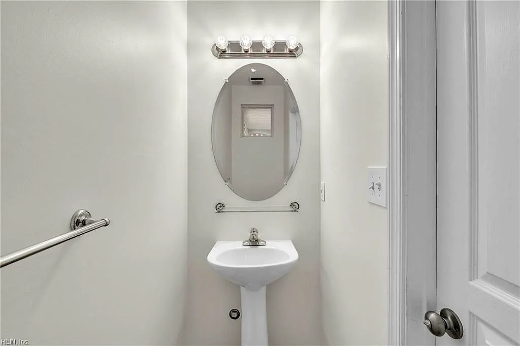 851 Norview Ave #405, Norfolk — photo