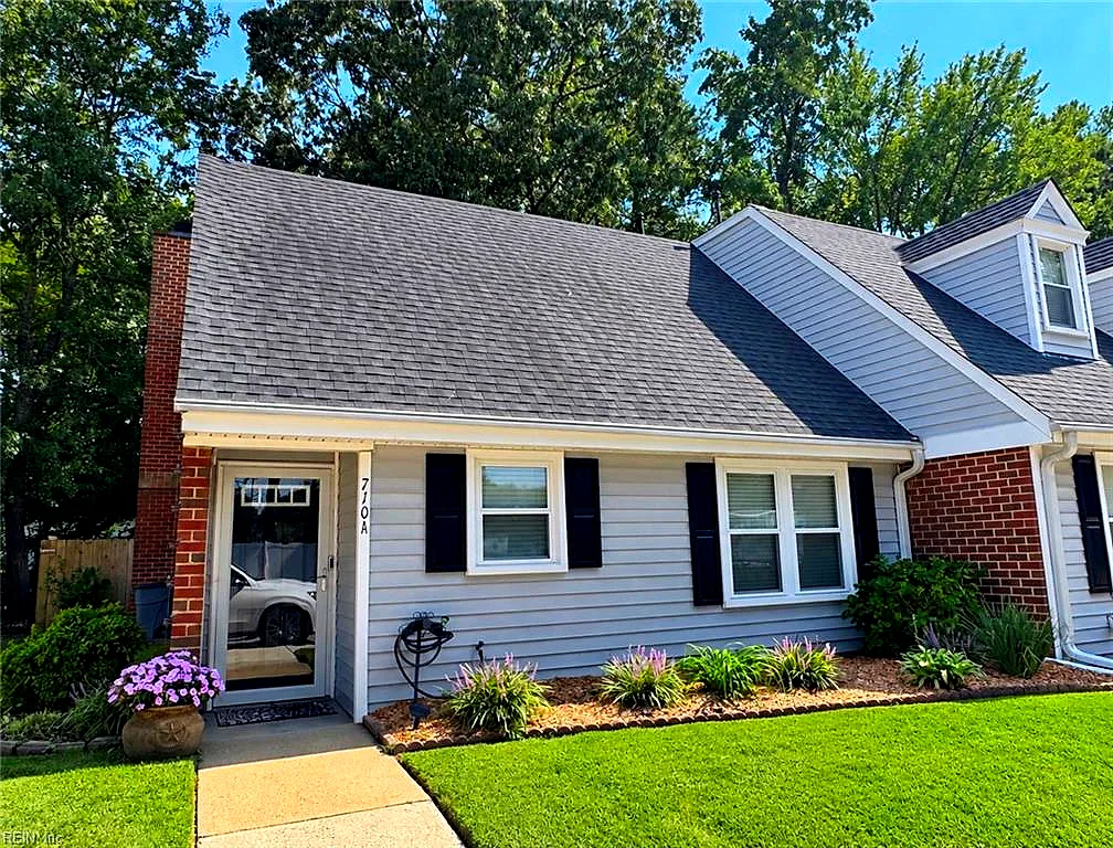 710 Battlefield Blvd #A, Chesapeake — photo