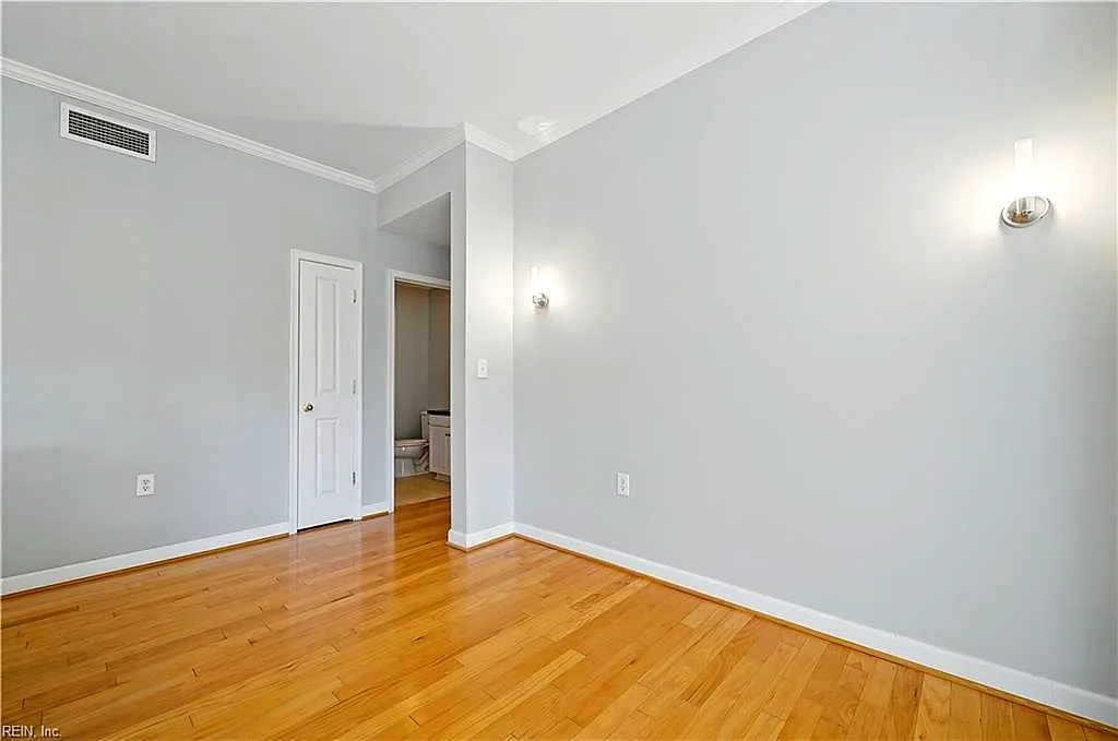 230 Nat Turner Blvd #2001, Newport News — photo