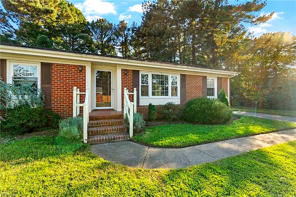 5817 Craneybrook Ln, Portsmouth — photo
