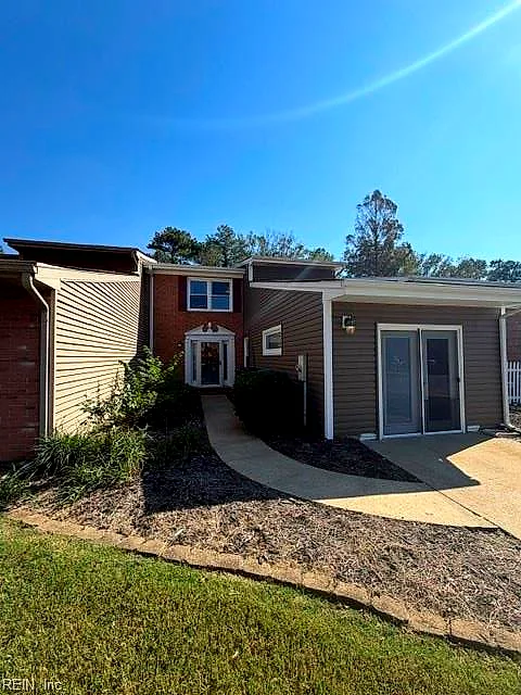 1318 Wakefield Dr, Virginia Beach — photo