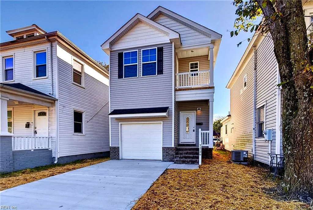 2229 Elm Ave, Portsmouth — photo