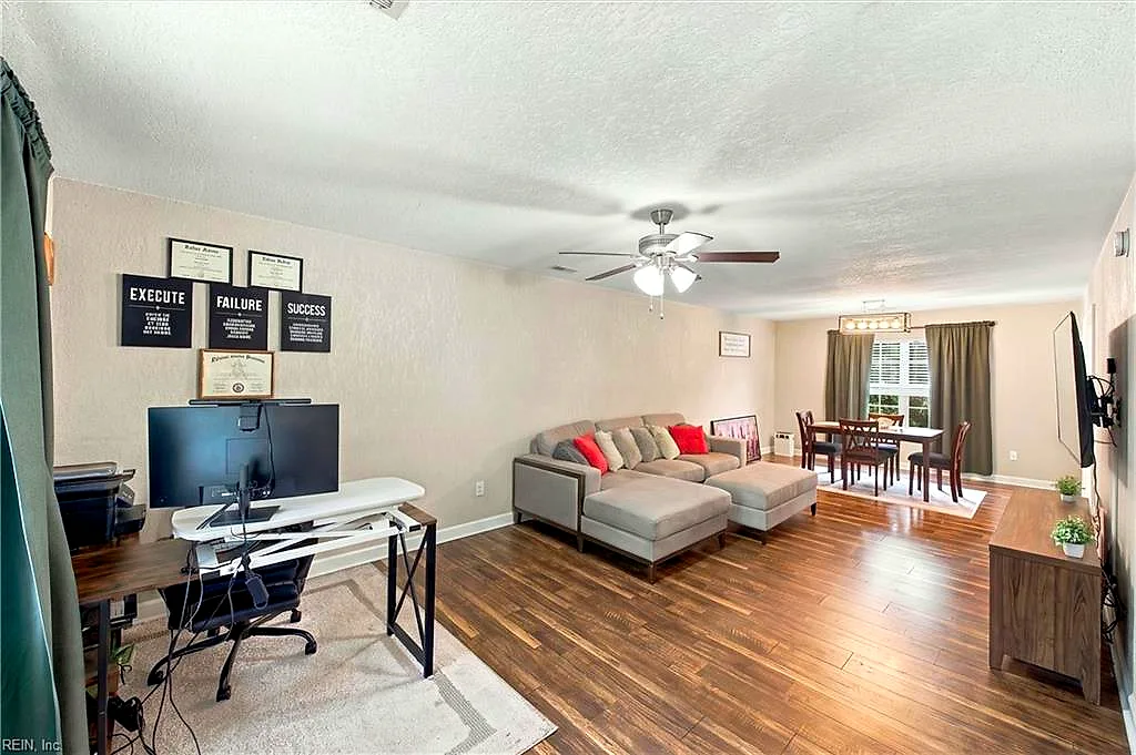 101 Richneck Rd, Newport News — photo