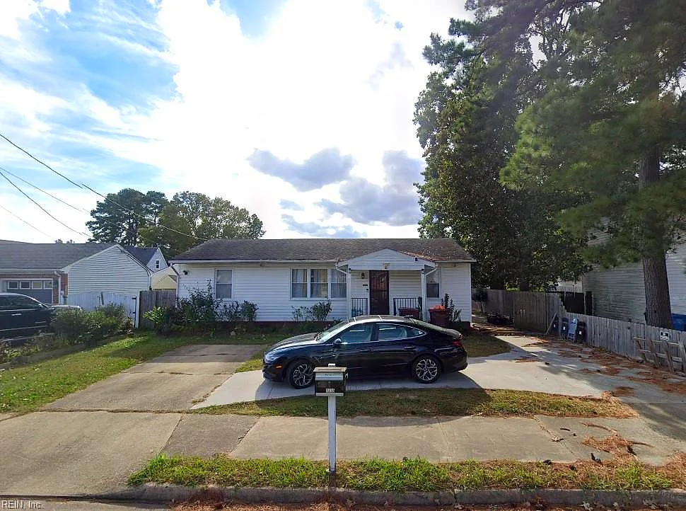 1735 Sparrow Rd, Chesapeake — photo