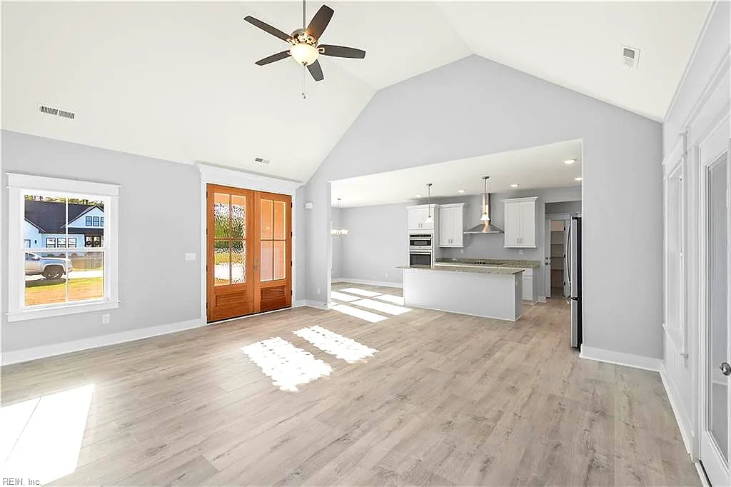 102 Copper Run Loop, South Mills — photo