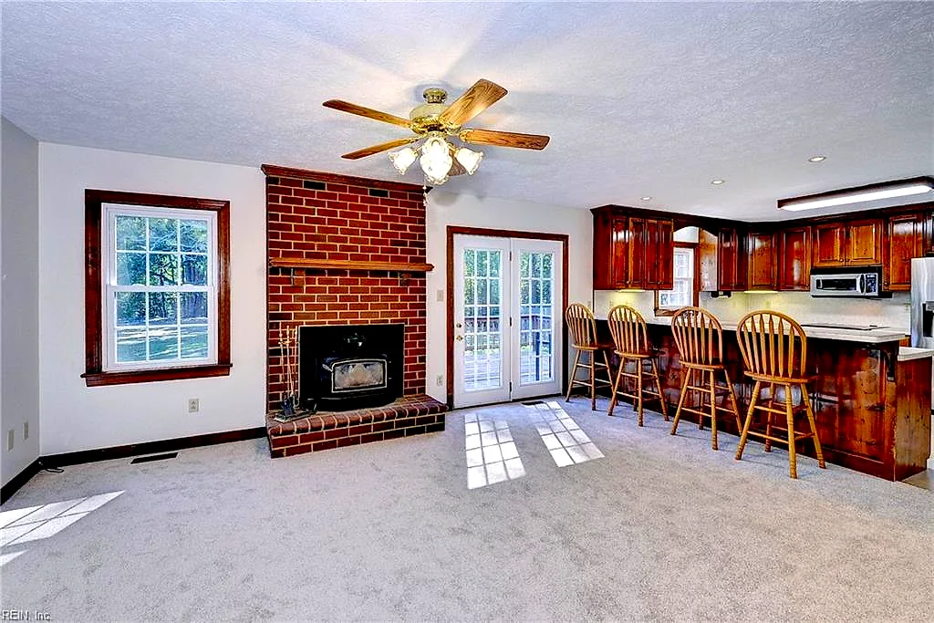 14151 Black Horse Ln, Lanexa — photo