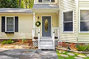 9614 Spring Branch Dr, North — photo