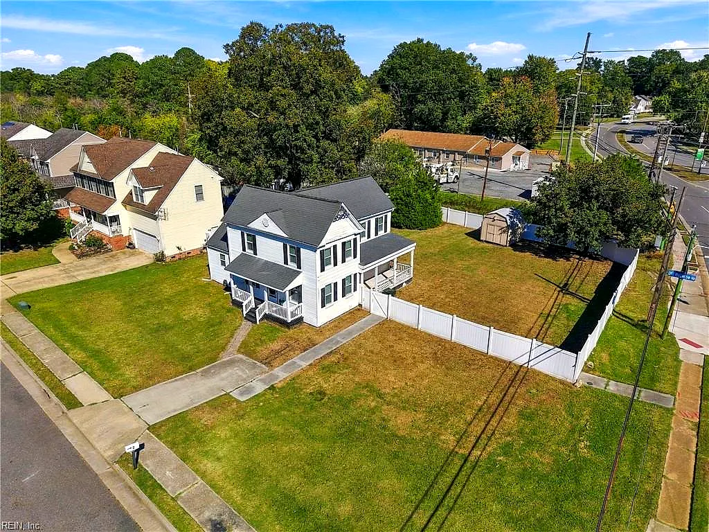 2 Nicole Ct, Hampton — photo