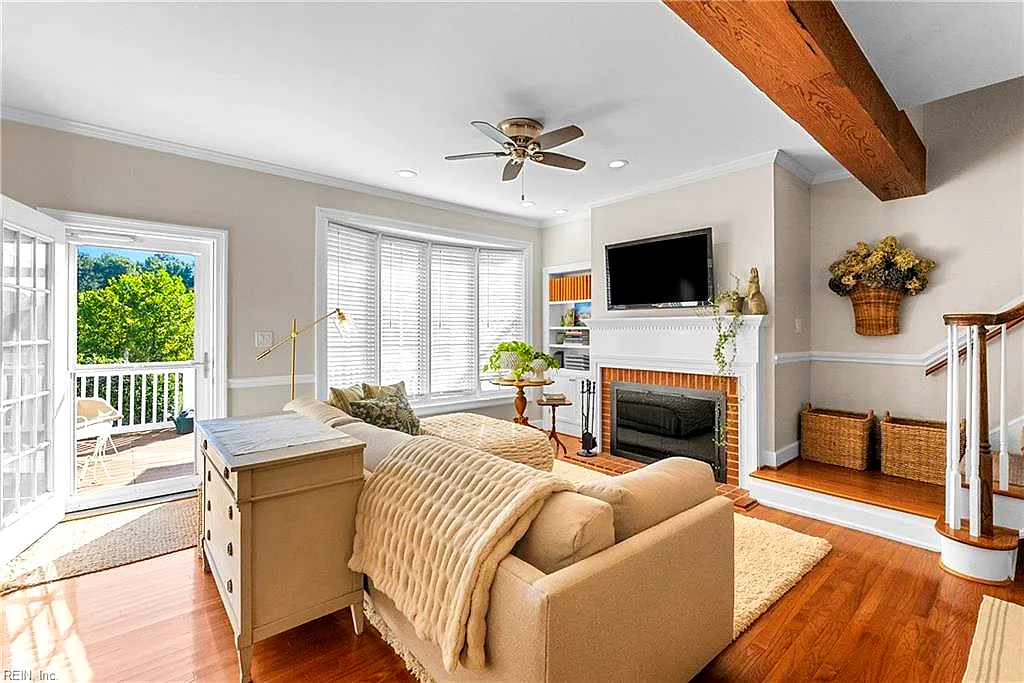 211 Dogleg Dr, Williamsburg — photo