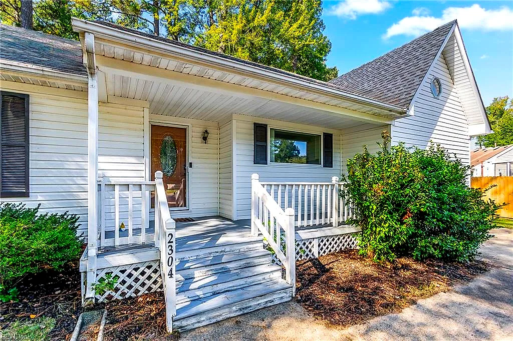 2304 Swinson Lndg, Chesapeake — photo