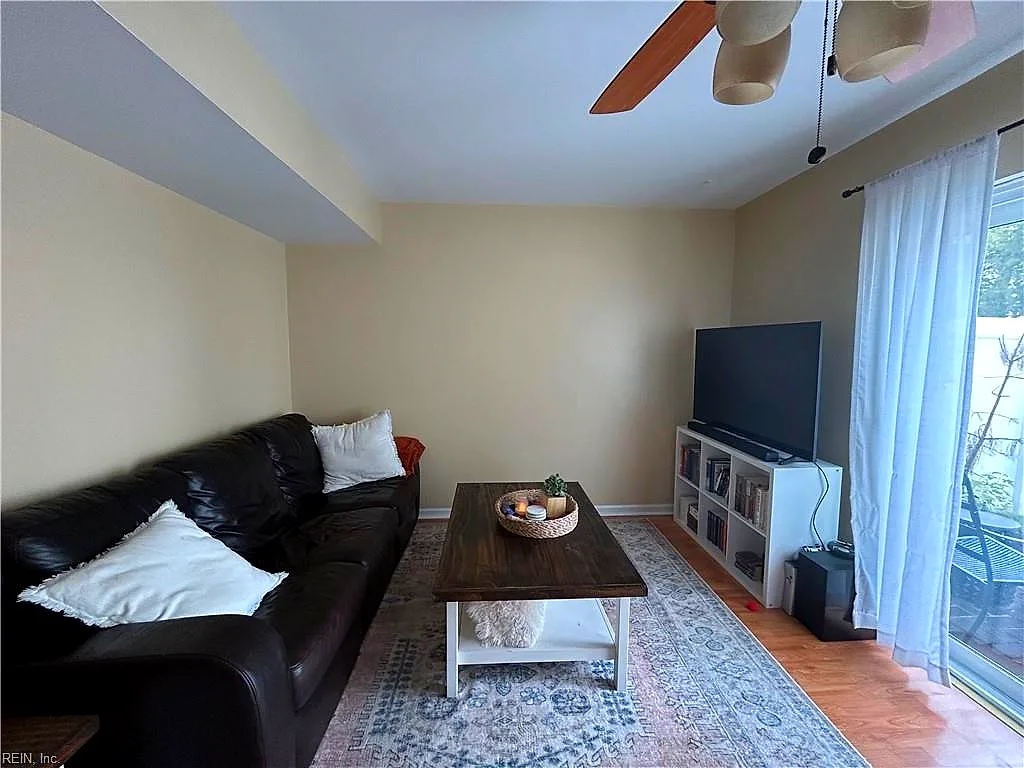 849 Cambridge Dr, Virginia Beach — photo