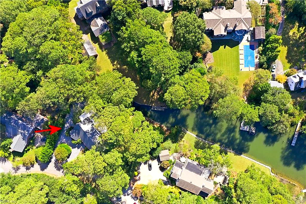 7304 Appletree Ln, Norfolk — photo
