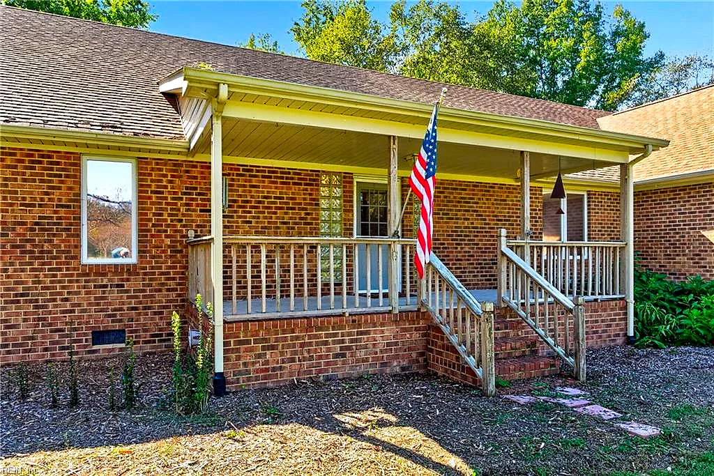 25092 Tyler Dr, Windsor — photo
