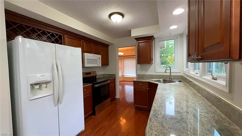 5245 Chipping Ln, Virginia Beach — photo
