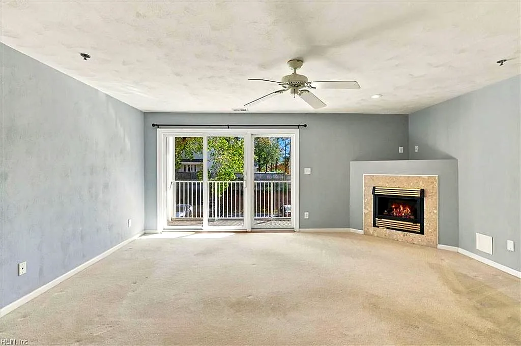 2221 Lesner Cres ##202, Virginia Beach — photo