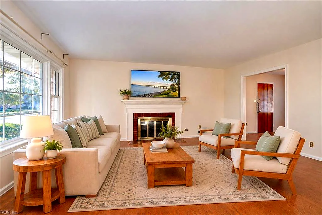 10 Calvert Dr, Newport News — photo