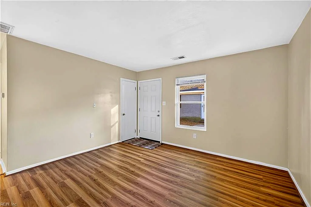 112 Corwood Ave, Virginia Beach — photo