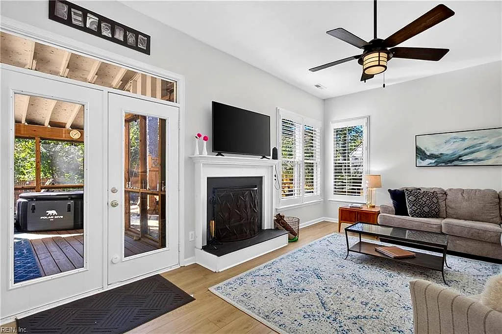 1217 Club House Dr, Chesapeake — photo