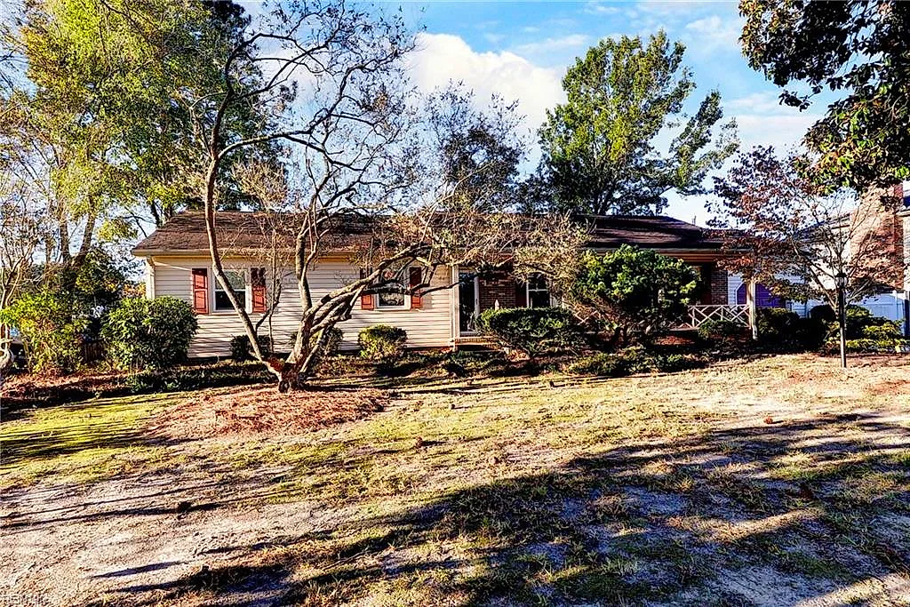 4 Hamilton Cir, Poquoson — photo