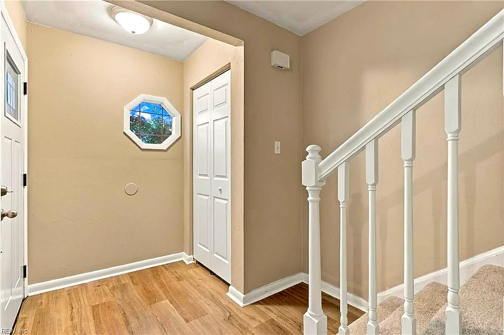 5661 Caxton Ct, Virginia Beach — photo