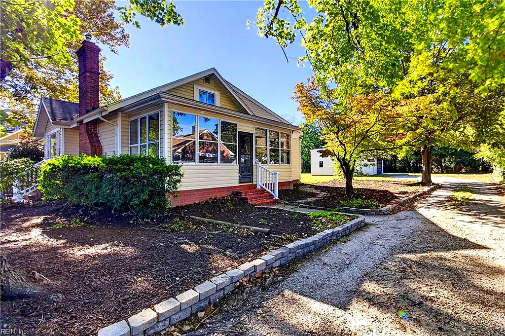 1607 N Armistead Ave, Hampton — photo