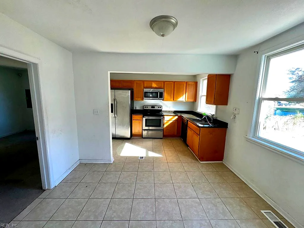 3104 Dartmouth St, Portsmouth — photo