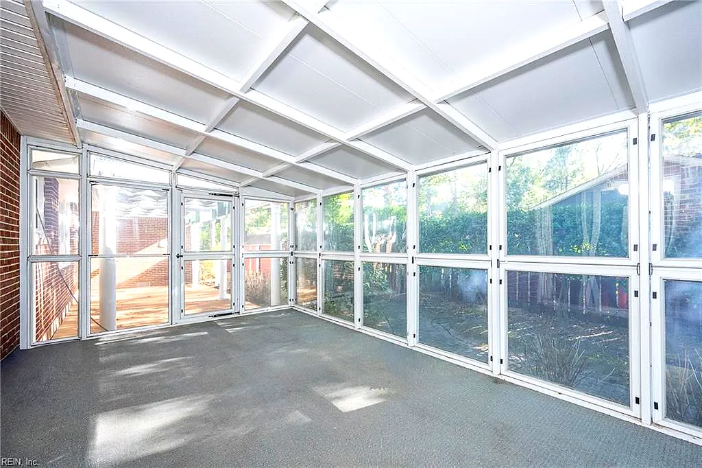 4605 Hermitage Rd, Virginia Beach — photo