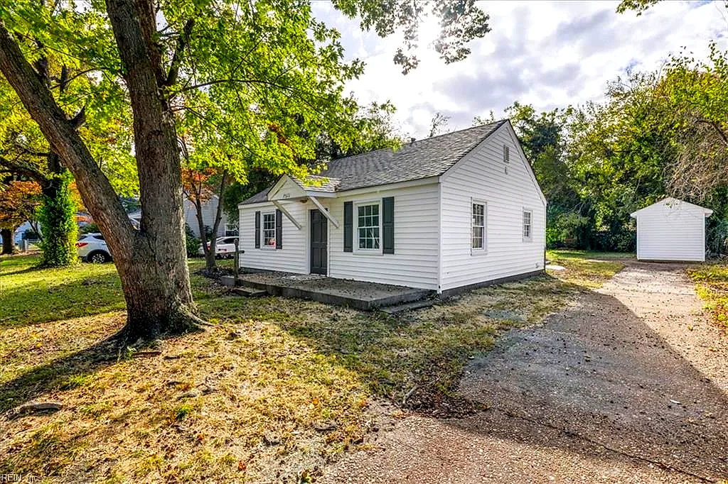 7511 Head St, Norfolk — photo