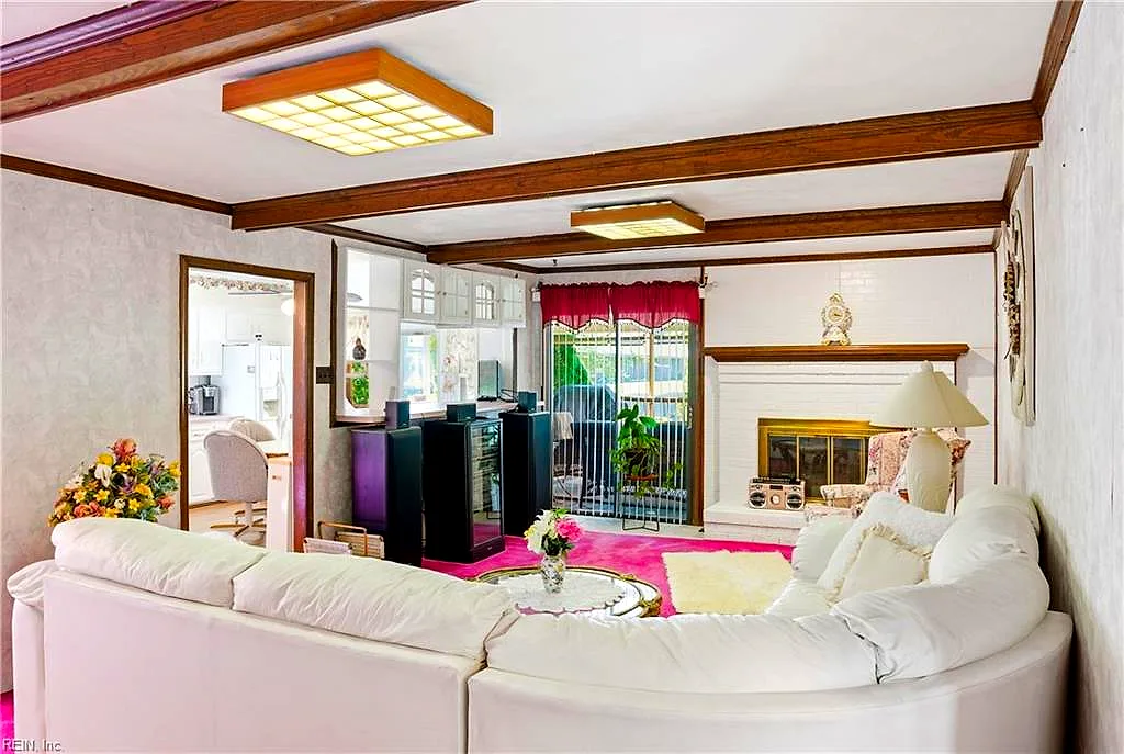 229 Newtown S Rd, Norfolk — photo